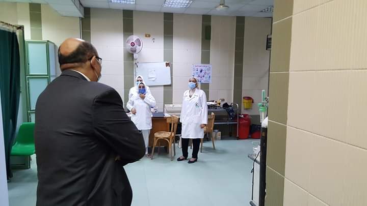 محافظ بورسعيد يستقبل وزيرة الصحة (4)