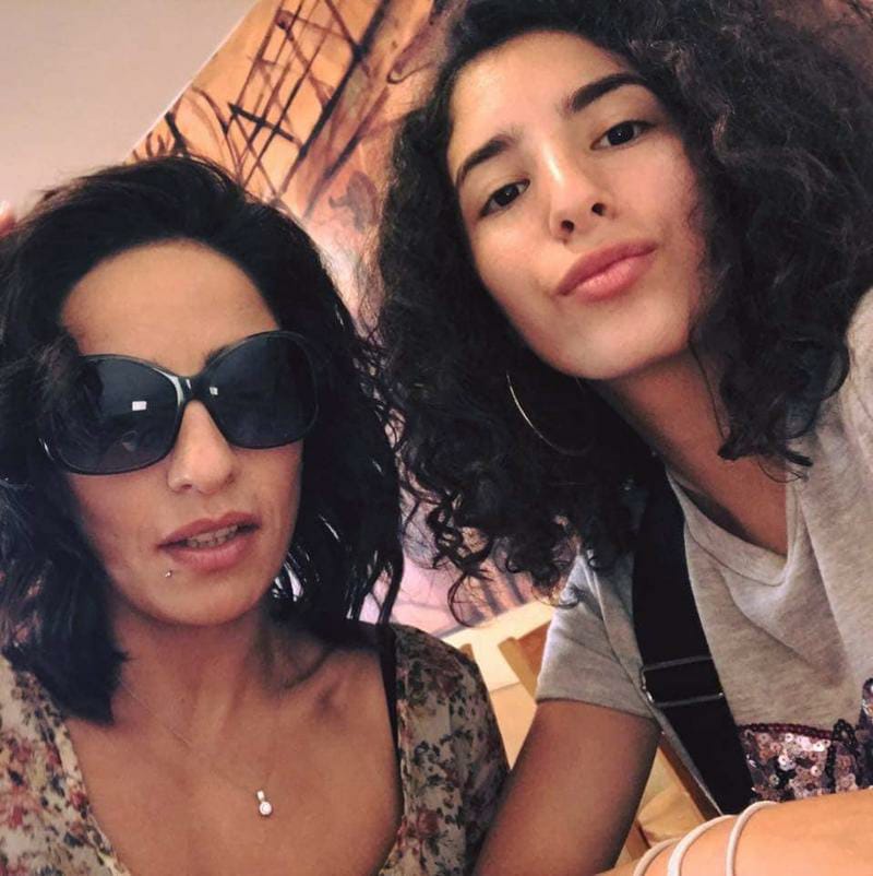 لينا الفيشاوى ووالدتها لينا الفيشاوى ووالدتها