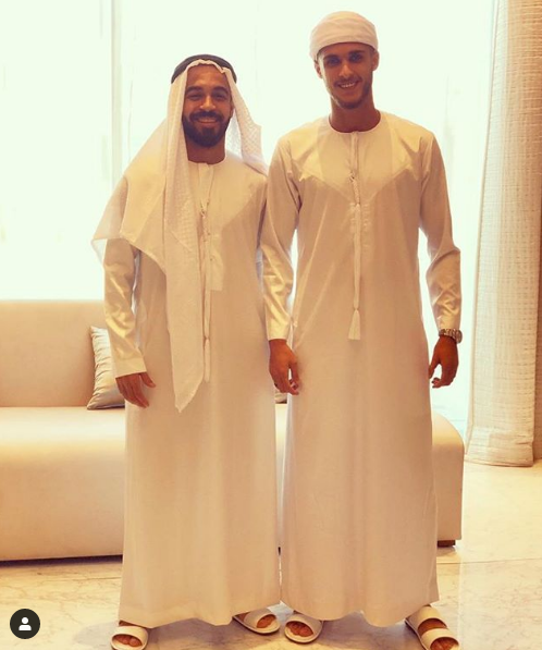 قفشة في الامارات