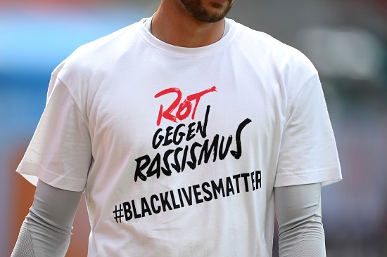 قميص ضد العنصرية