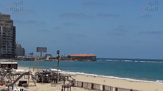 شواطئ الإسكندرية بلا جمهور  (12)