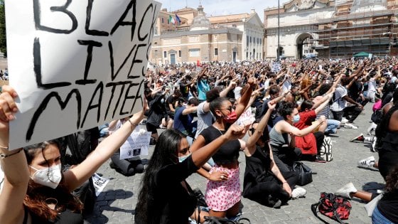 مظاهرات فى ايطاليا