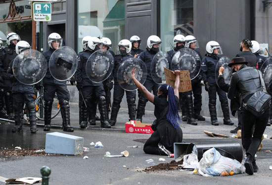 جانب من عنف الشرطة فى بلجيكا