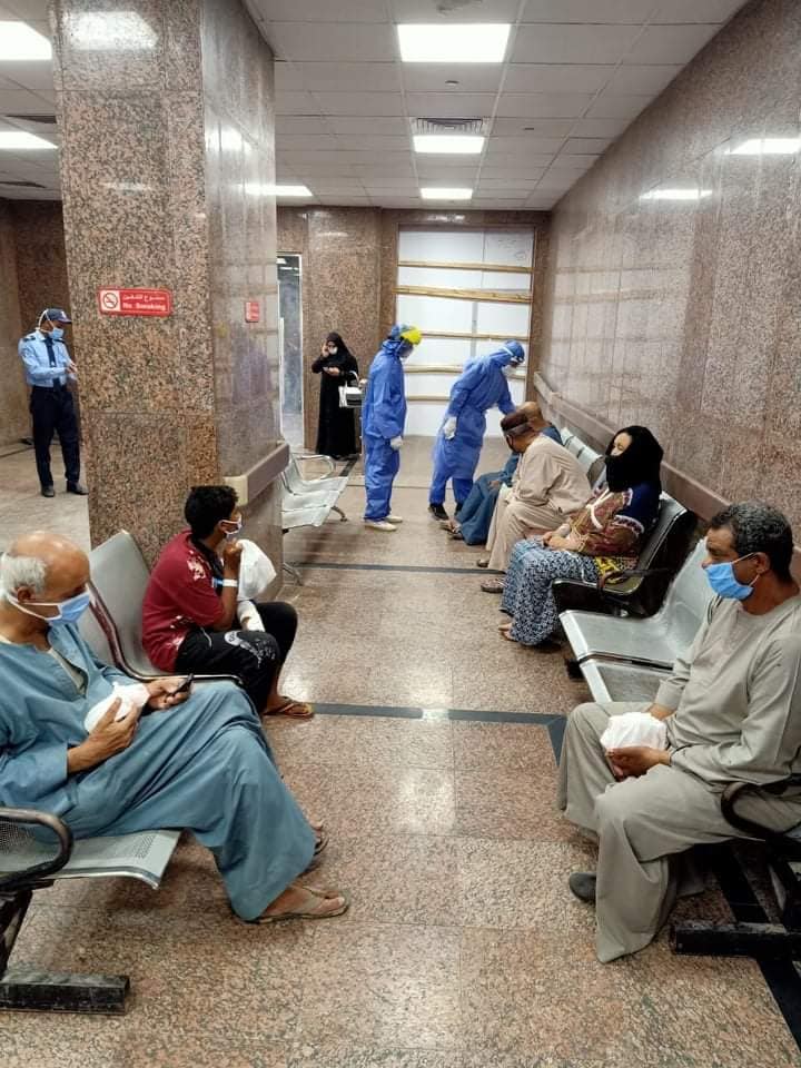 خروج 21 متعافى من كورونا داخل مستشفى الأقصر العام  (3)
