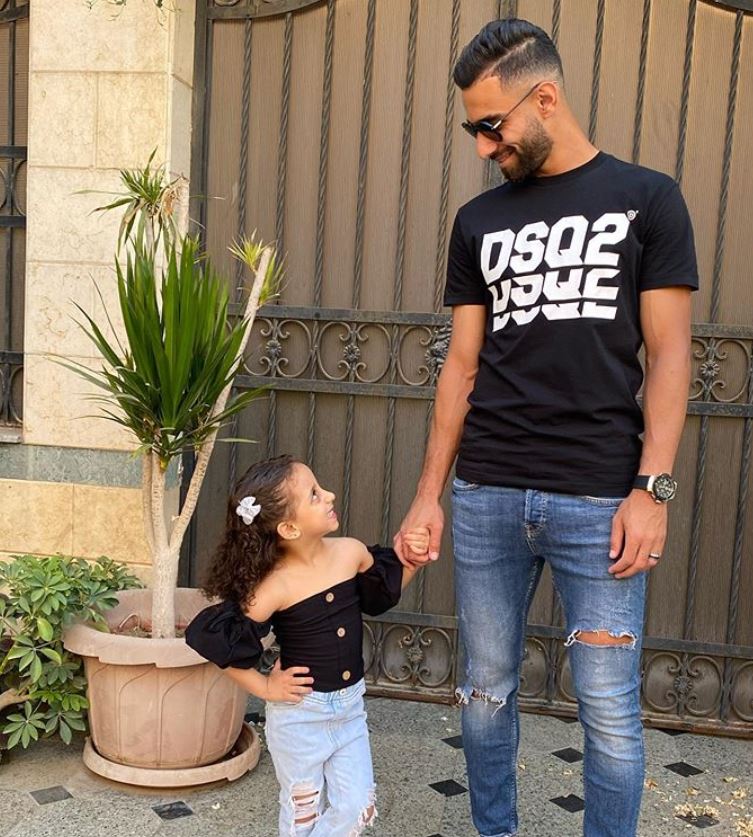 عمرو السولية مع ابنته (3)