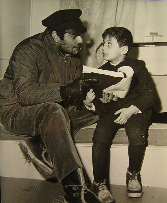 شاهد عمر الشريف وابنه طارق شاهد عمر الشريف وابنه طارق