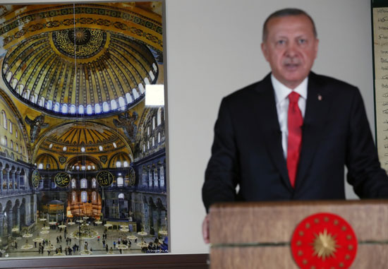 أردوغان يعلن قرار تحويل آيا صوفيا لمسجد