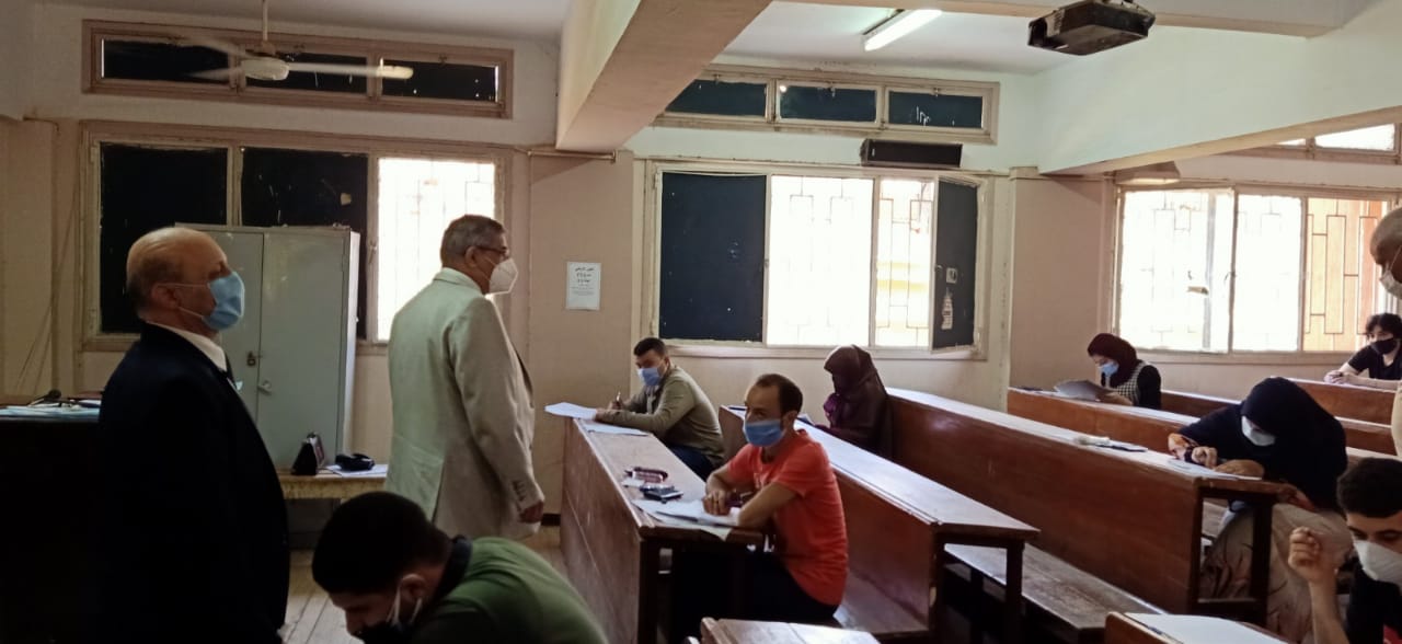 تفقد امتحانات السنوات النهائية تفقد امتحانات السنوات النهائية