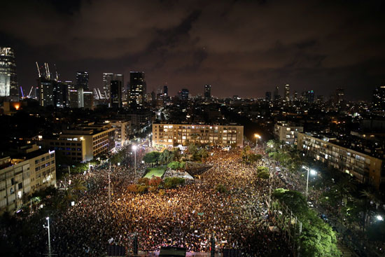 الآلاف يحتجون فى تل ابيب بسبب الاوضاع الاقتصادية