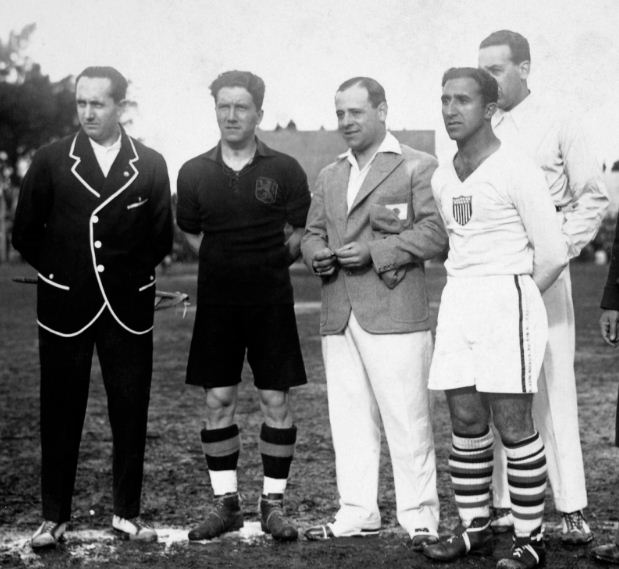 صورة تذكارية قبل الافتتاح