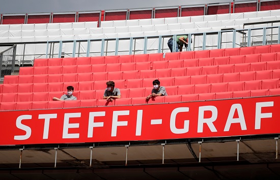 الملعب شتيفي جراف في برلين