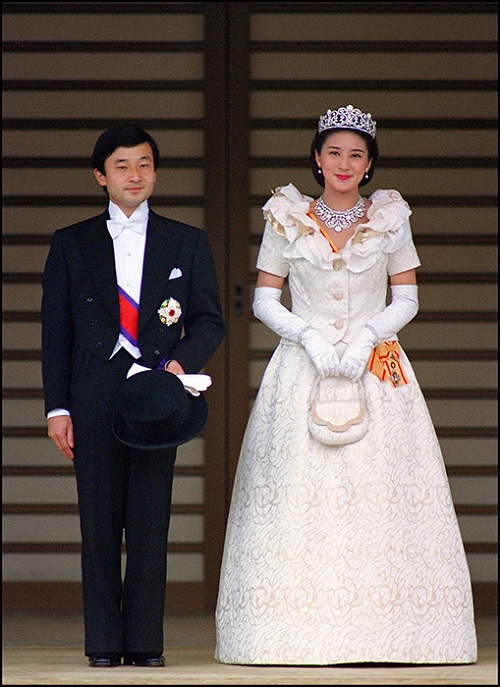 الأميرة ماساكو من فستان زفاف اليابان