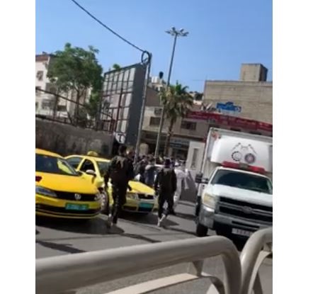لحظة القبض على سائق فلسطيني مصاب بكورونا (2)