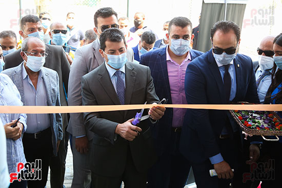 وزير الشباب والرياضة يفتتح المباردة