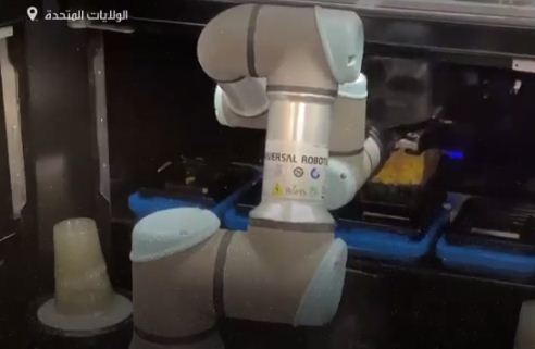 روبوتات داخل المطاعم الامريكية
