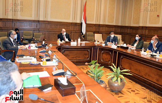 اجتماع لجنة المشروعات الصغيرة والمتوسطة بمجلس النواب (1)
