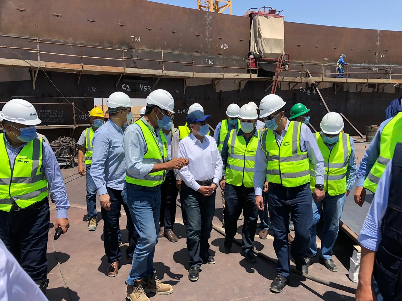 جولة وزير البترول بعجرود بالسويس