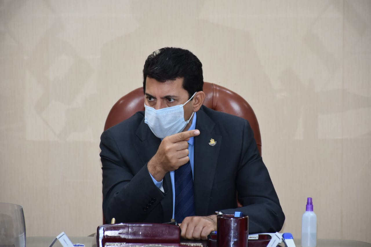 وزير الرياضة