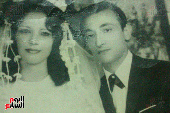 الفنان فؤاد خليل وزوجته دكتورة عفاف يحيى ليلة زفافهما