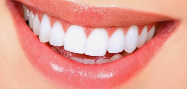 وصفات طبيعية لتبيض الأسنان