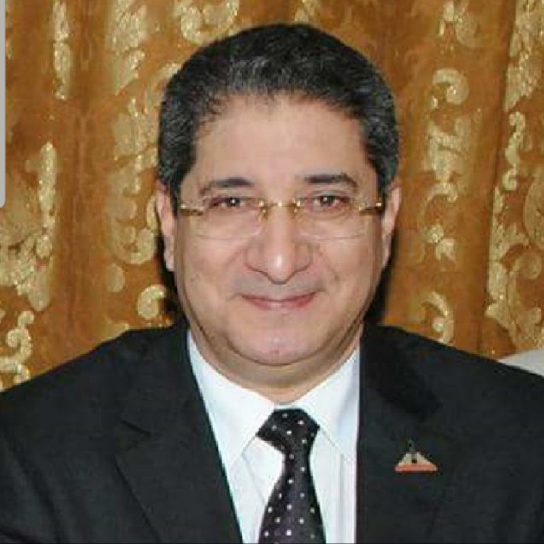 الدكتور طارق منصور