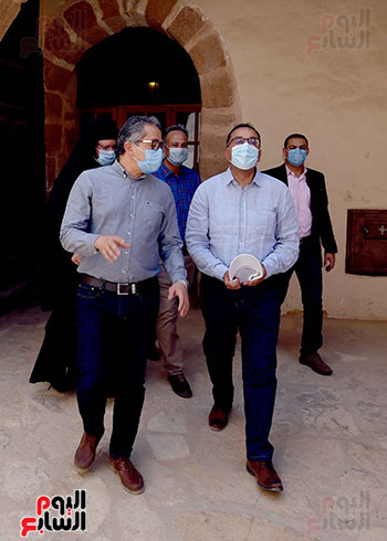 رئيس الوزراء يتفقد أعمال تطوير دير سانت كاترين‎ تصوير سليمان العطيفى (3)