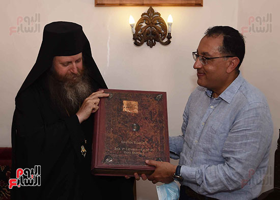 رئيس الوزراء يتفقد أعمال تطوير دير سانت كاترين‎ تصوير سليمان العطيفى (34)