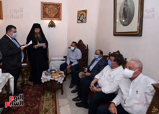 رئيس الوزراء يتفقد أعمال تطوير دير سانت كاترين‎ تصوير سليمان العطيفى (31)