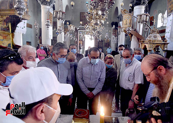 رئيس الوزراء يتفقد أعمال تطوير دير سانت كاترين‎ تصوير سليمان العطيفى (11)