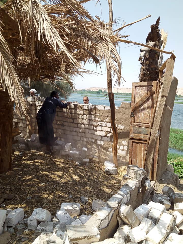 إزالة 31 حالة تعد تشمل مبانى وأسوار على حرم نهر النيل فى الأقصر (3)