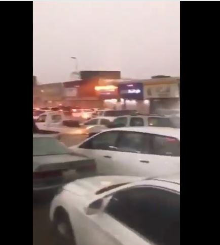 أمطار غزيرة على الطائف في السعودية (3)