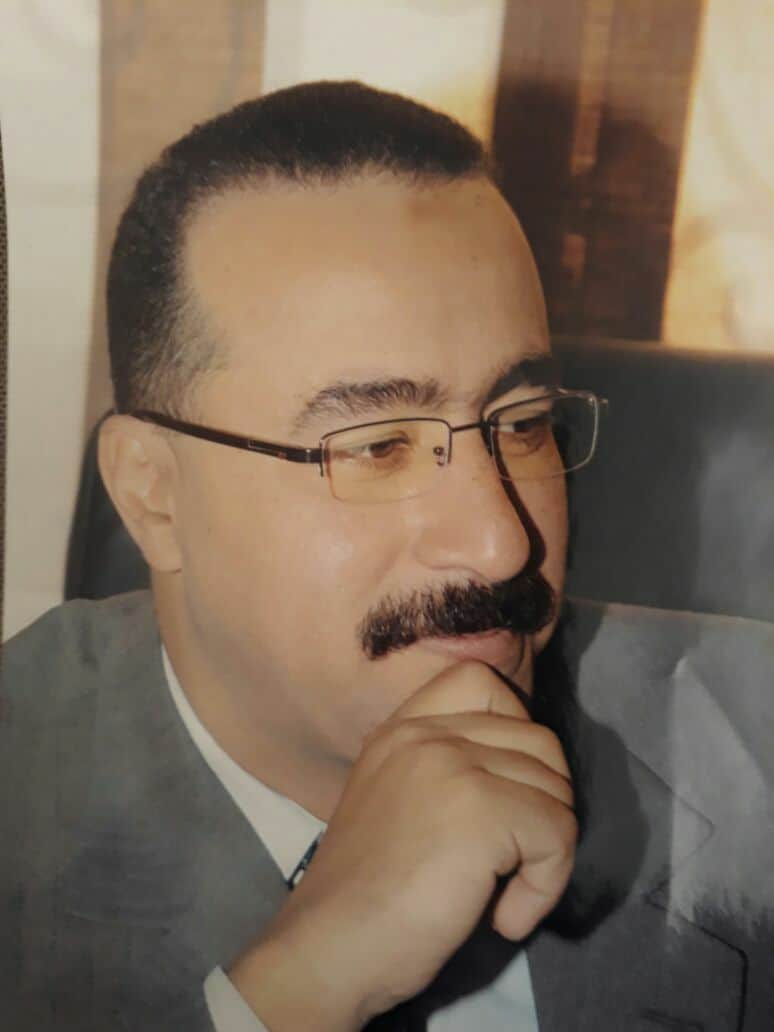 الكاتب محمد نبيل