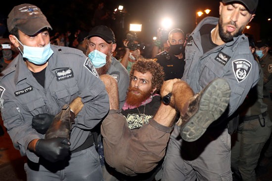 القبض على متظاهر خلال الاحتجاجت