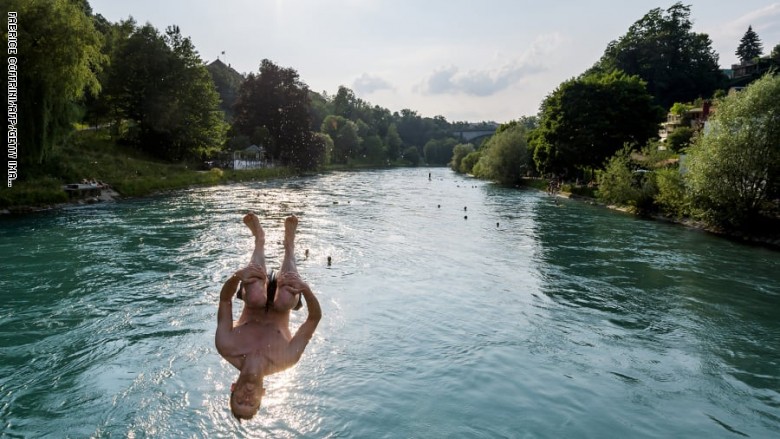 نهر ار بيرن في سويسرا