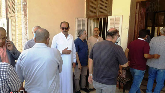 تشييع-جثمان-طبيب-الغلابى-الدكتور-محمد-مشالى-لمثواه-الأخير--(14)