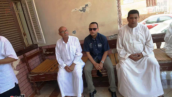 تشييع-جثمان-طبيب-الغلابى-الدكتور-محمد-مشالى-لمثواه-الأخير--(9)