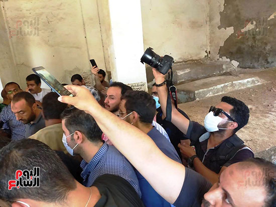 تشييع-جثمان-طبيب-الغلابى-الدكتور-محمد-مشالى-لمثواه-الأخير--(21)