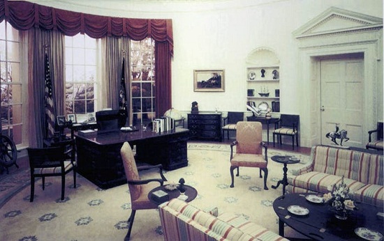 المكتب الرئاسى عام 1975