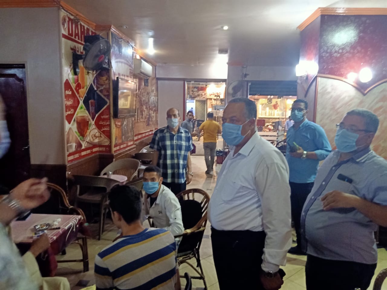 حملة للسكرتير العام والمساعد على المطاعم والمقاهي بحي غرب وديروط (4)