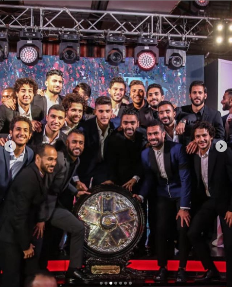 حسين الشحات  (1)