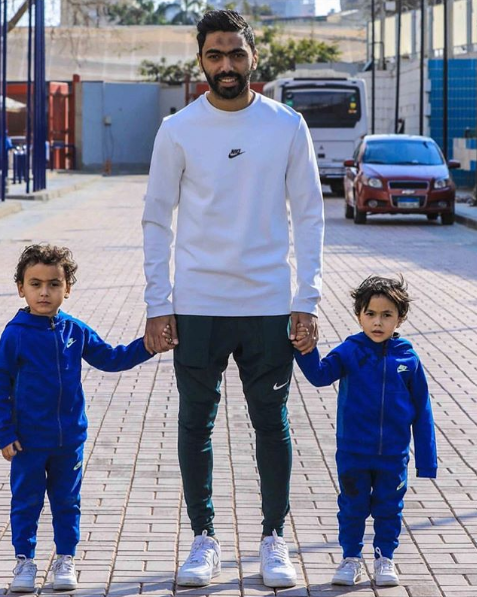 حسين الشحات  (12)