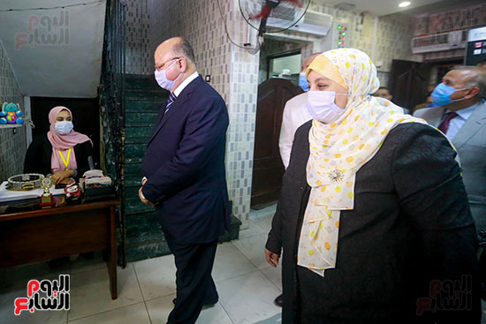 زيارة محافظ القاهرة لدار السندس للايتام (4)