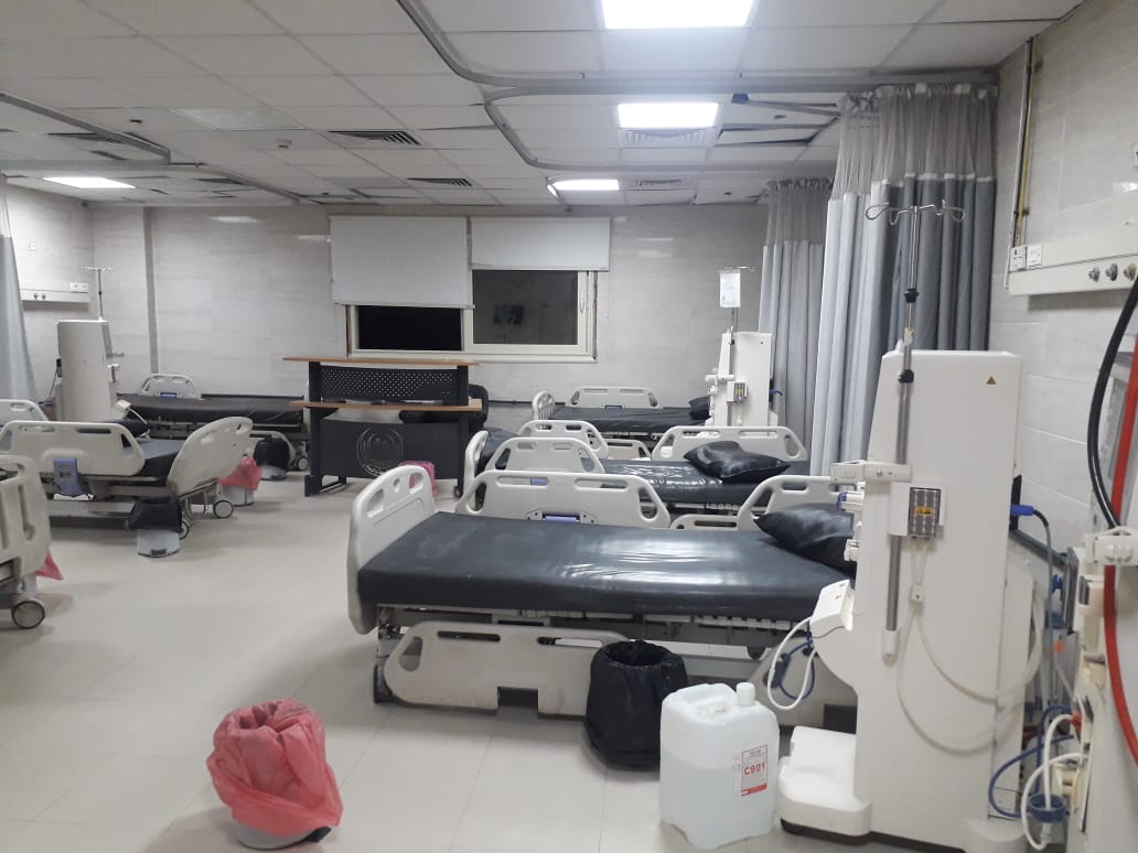 مستشفى الأقصر العام تعلن خدمة 260 مريض بـ60 جهاز للغسيل الكلوى  (1)