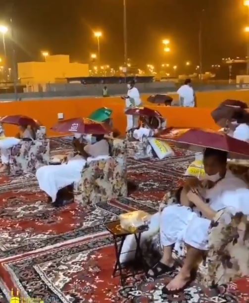 أمطار في المزدلفة (3)