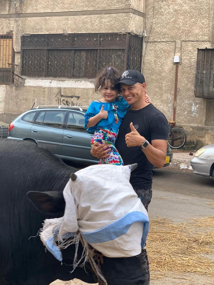 نجم الزمالك يستعد لذبح الاضحية نجم الزمالك يستعد لذبح الاضحية