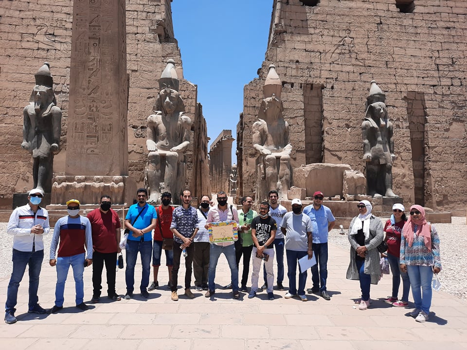 نقابة المرشدين السياحيين تنظم جولة بمعبد الأقصر لتشجيع السياح على زيارة مصر (6)