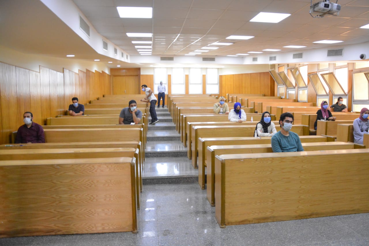 جامعة مصر للعلوم والتكنولوجيا  (2)