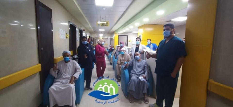 مستشفى إسنا للحجر تعلن خروج 15 حالة تعافى من فيروس كورونا (2)