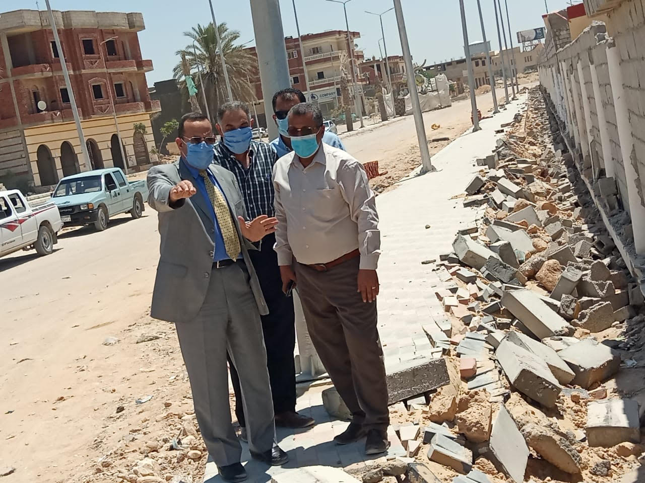 محافظ شمال سيناء يتفقد أعمال تطوير الميادين  (1)