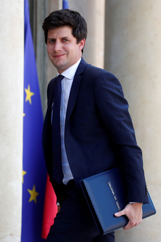 وزير الزراعة والغذاء الفرنسي جوليان دينورماندي وزير الزراعة والغذاء الفرنسي جوليان دينورماندي